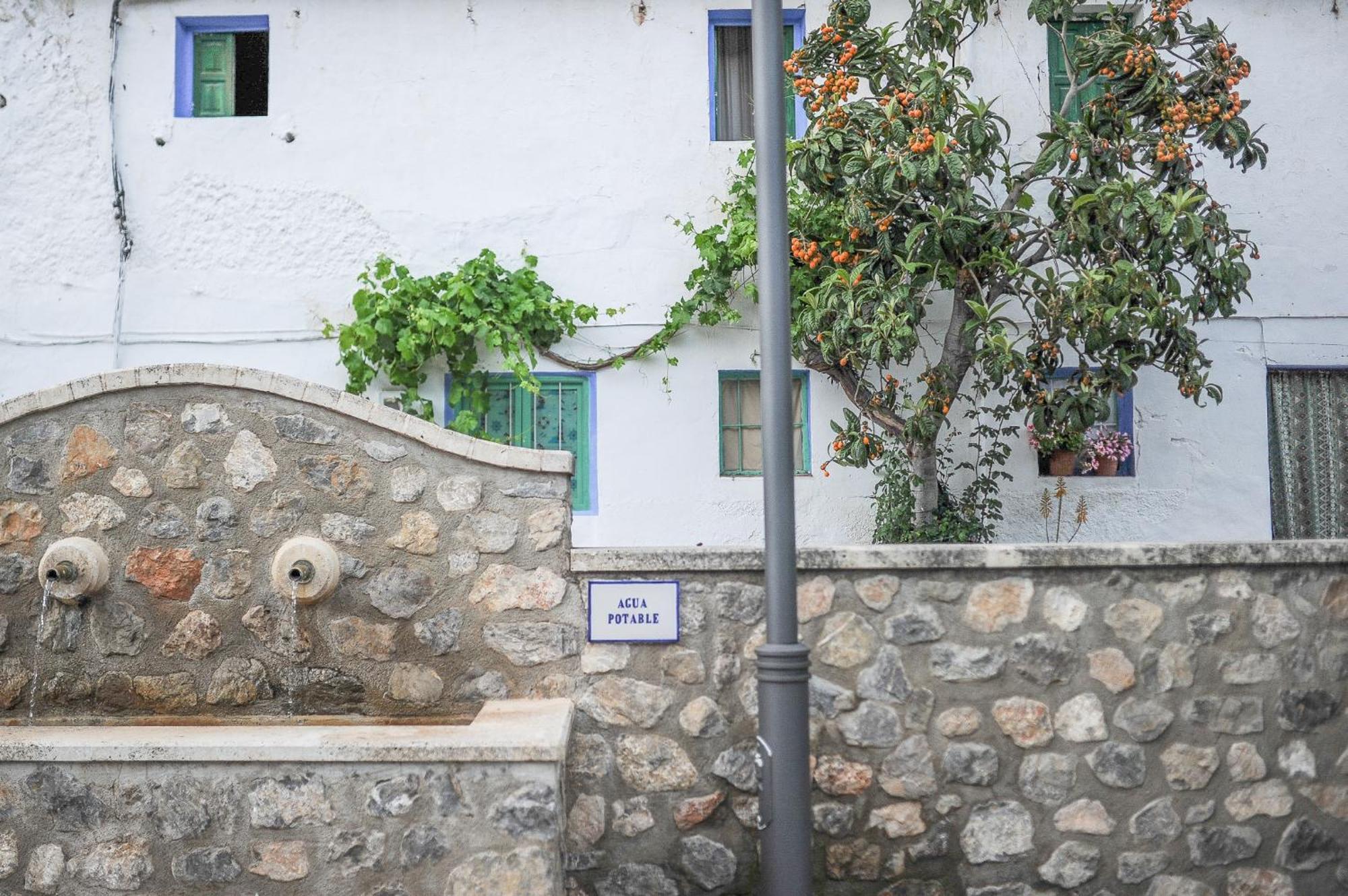 Casa Mona- Andalucian Mountain Village Getaway * Guejar Sierra
