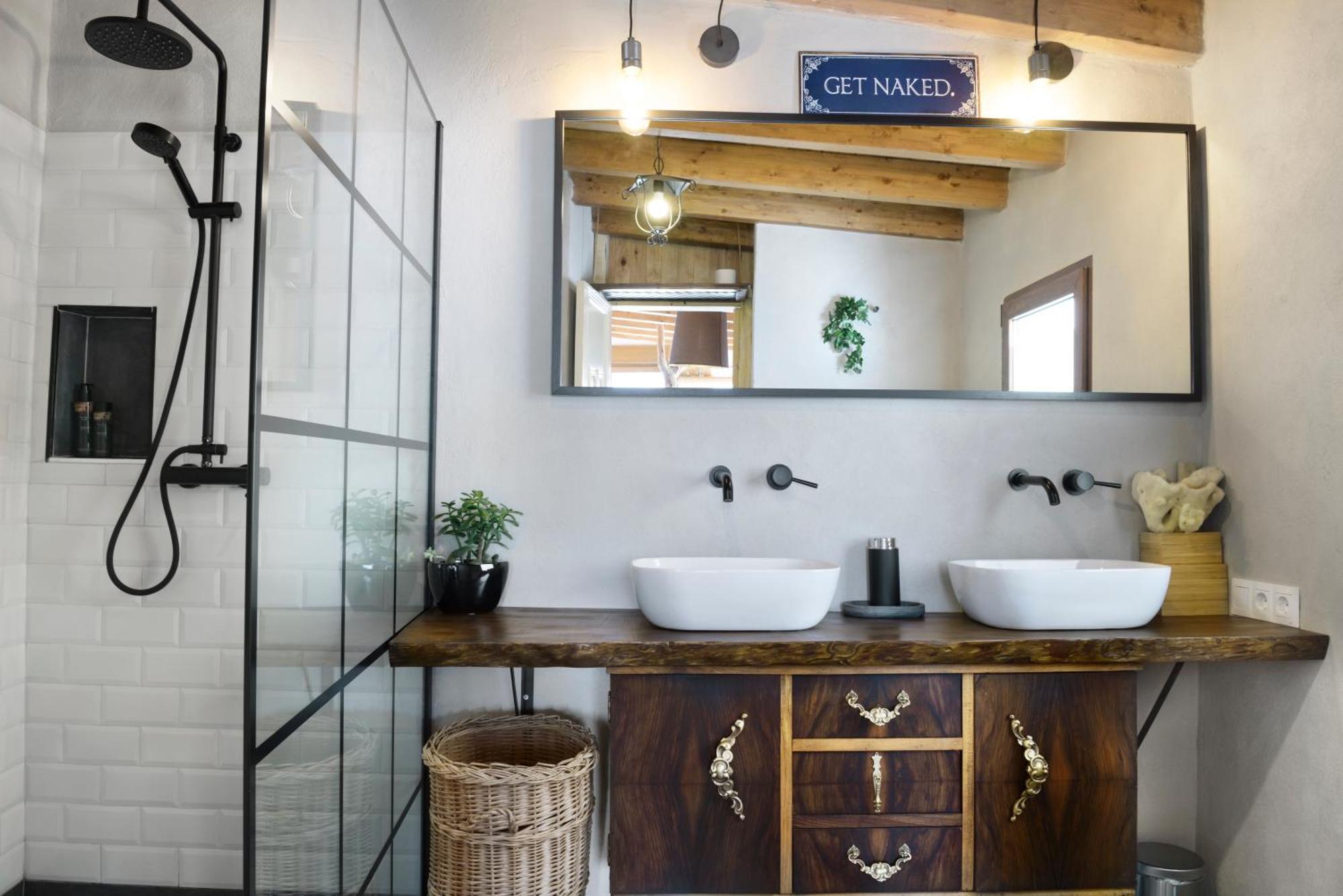 Casa Mona- Andalucian Mountain Village Getaway *